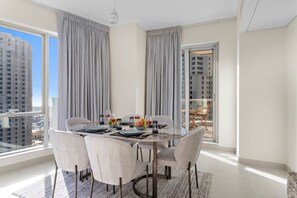 Dining - FIRST CLASS | 1BR | Spectacular Ain Dubai View (Dubai)