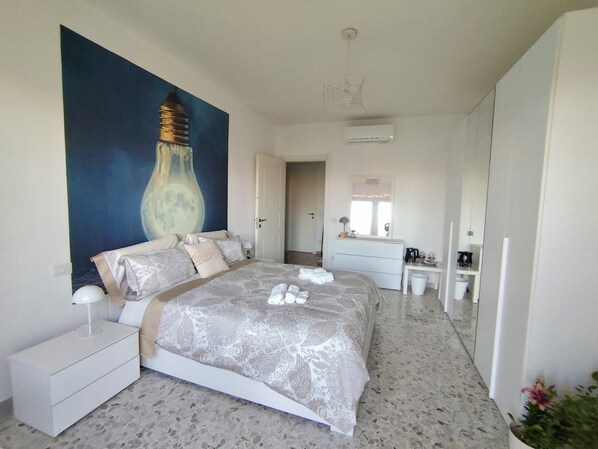 2 slaapkamers, een strijkplank/strijkijzer, gratis wifi