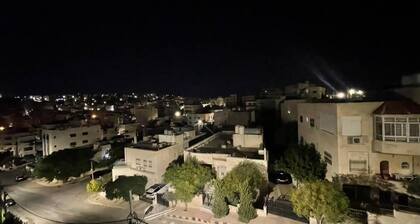 Al Mansour view apartment 3 BDR, Cozy for families.