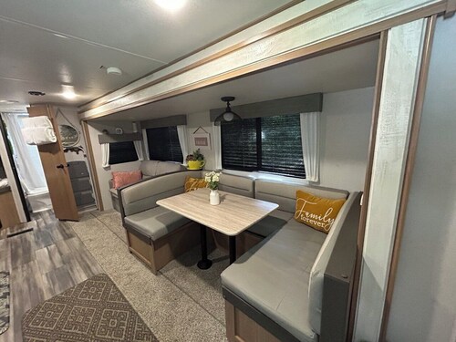 Delightful 1-bedroom RV with parking on premises