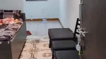 Classic Single Room, Mountain View | Laptop workspace, free WiFi