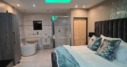 Nyamankulu Guest Lodge