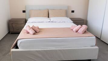 Căn hộ, quang cảnh vườn nho | 2 phòng ngủ, màn/rèm cản sáng, bàn ủi/dụng cụ ủi quần áo