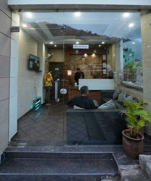 Reception - Royal suites Chakki Morh (Kasauli)