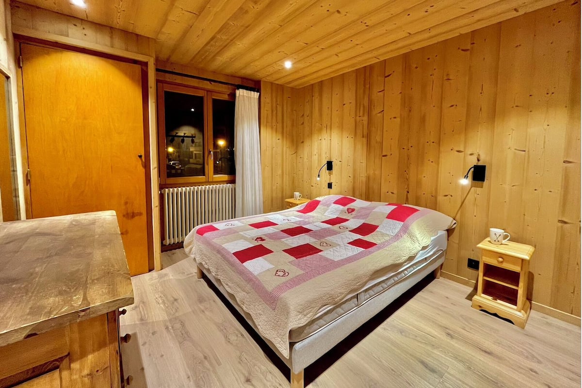 Premium appartement | 2 slaapkamers, een strijkplank/strijkijzer, gratis wifi