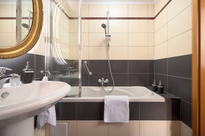 Deluxe Double Room | Bathroom - Sun Spalato Ammarulla (Split)