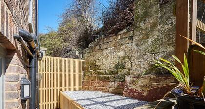 Host Stay Harbour View Cottage