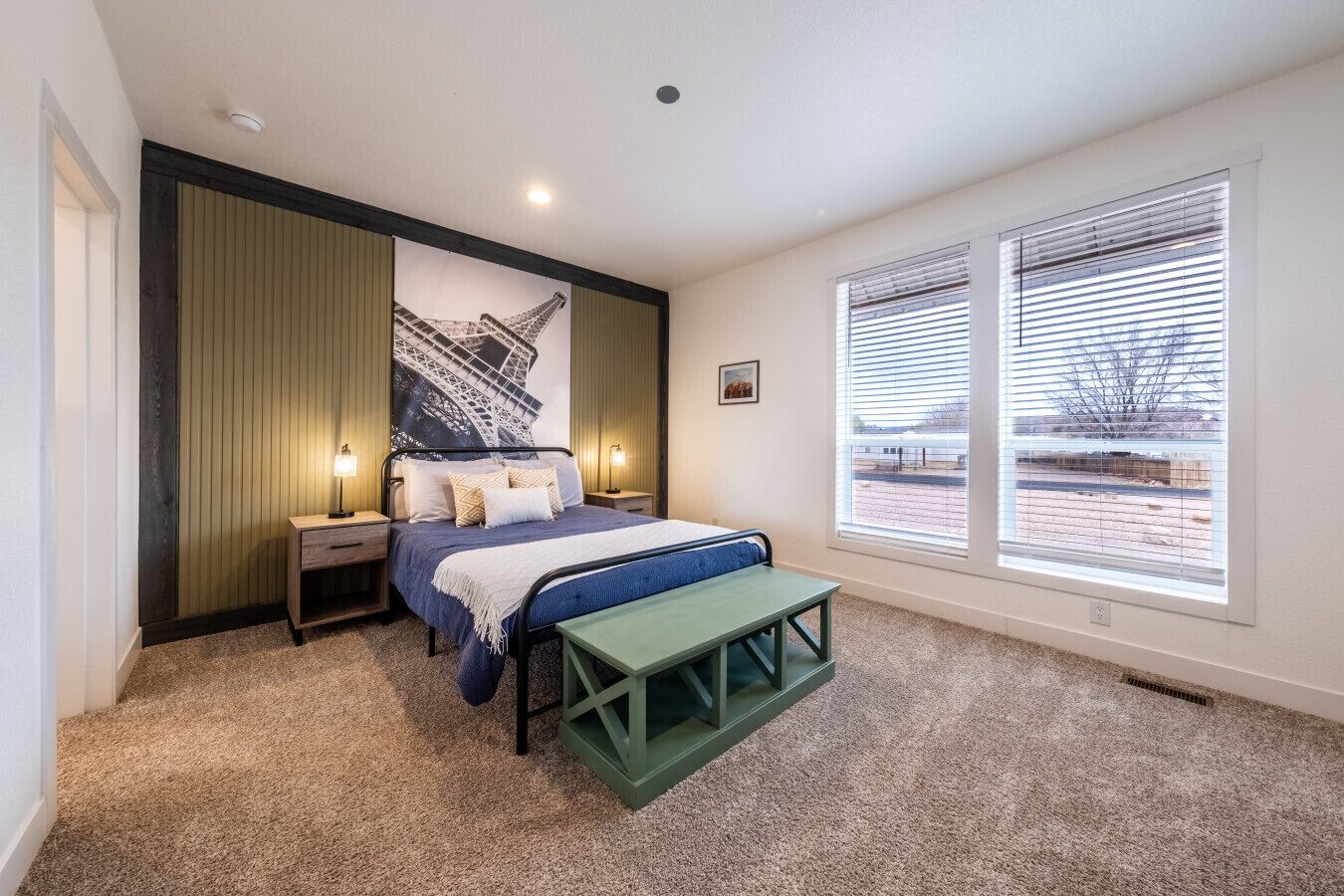 3 bedrooms, desk, free WiFi, bed sheets