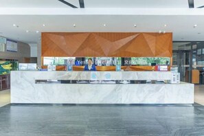 المنشأة من الخارج