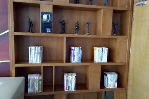 Unclassified image, 3 of 23, button - Yeste Hotel (Yulin Culture Square) (Yulin)