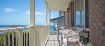 Seaside serenity luxury escape/ Pet friendly