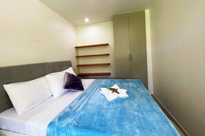 Family Room | Desk, free WiFi, bed sheets - Accessline Inn Boracay powered by Cocotel (Manoc-Manoc)