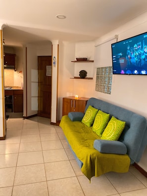 Apartment, 1 Bedroom, Smoking, Balcony | Living room