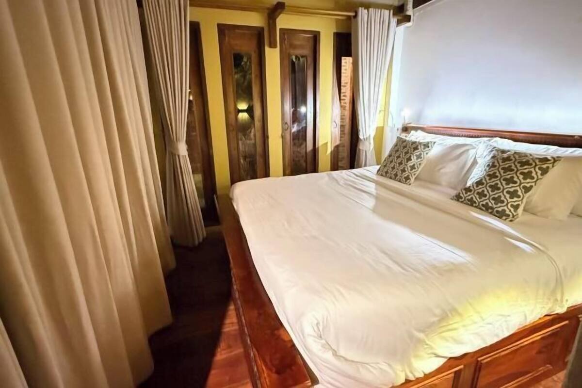 1 dormitorio, minibar, caja fuerte y cortinas opacas