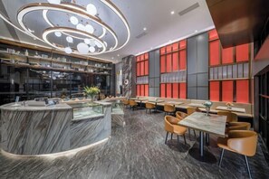 Lobby lounge - Jiyue Crystal Hotel (Nanning Convention and Exhibition Center Qingxiushan Branch) (Nanning)