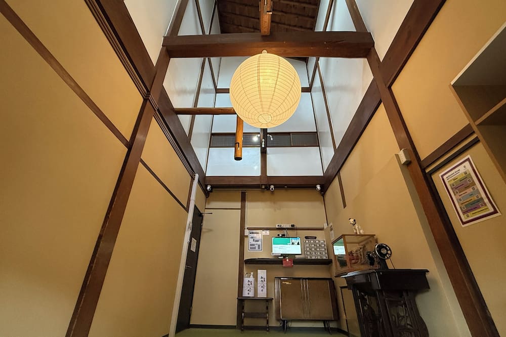 Backpackers Jinya