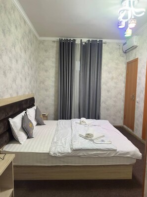 Comfort Double Room, Courtyard View | Desk, free WiFi, bed sheets - Safo Hotel (Tashkent)