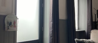 MAGNIFICENT BRETON HOUSE - VIEW OF MONT ST MICHEL - ideal for family reunion.