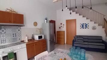 Dúplex clásico | Cocina privada | Horno y utensilios de cocina