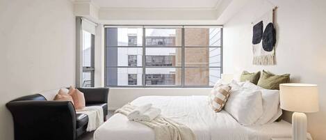 2 bedrooms, iron/ironing board, WiFi, bed sheets