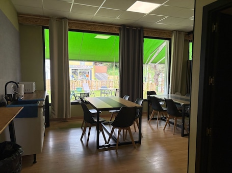 Comedor. Hostel Azul Cielo