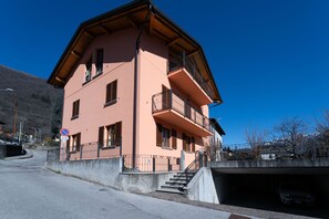 2 bedrooms - Lighthful Apartment in Valbrona by Wonderful Italy (Valbrona)