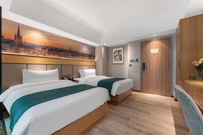 1 bedroom, blackout curtains, iron/ironing board, free WiFi