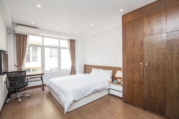 Exclusive Apartment, City View | 1 bedroom, Frette Italian sheets, premium bedding, in-room safe