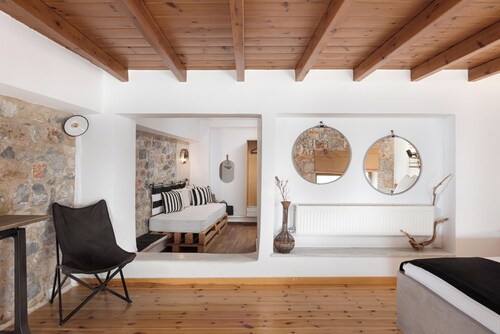Aura Seafront Villa