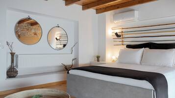 Deluxe Villa, Balcony, Sea View | 3 bedrooms, Egyptian cotton sheets, premium bedding, down duvets