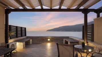 Deluxe Villa, Balcony, Sea View | Balcony