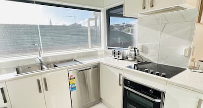 Deluxe Beauty House near Auckland Airport and City