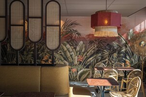 Coin salon dans le hall