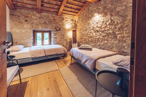4 camere, ferro/asse da stiro, culla da viaggio, Wi-Fi gratuito