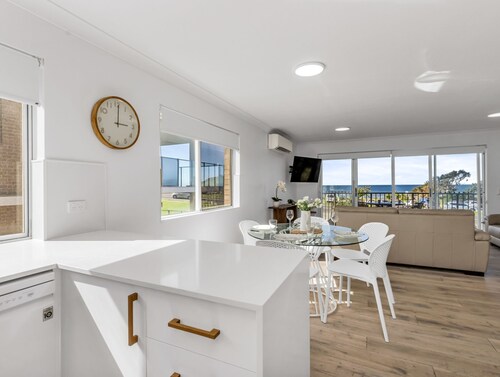 Cabarita Beachfront with Headland Views - Apt 15