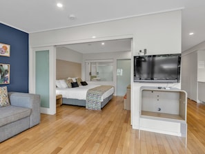 1 bedroom, iron/ironing board, free WiFi, bed sheets