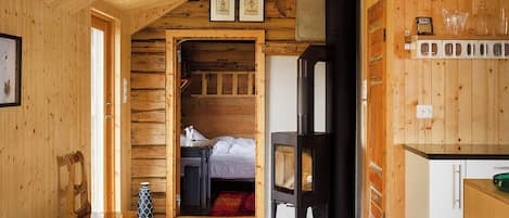 Villa Lofoten - The Fisherman's Cabin | Free WiFi, bed sheets