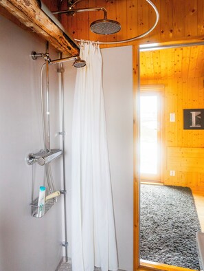 Cabana, vista para o oceano | Banheiro | Secador de cabelo, toalhas de banho, sabonete, shampoo
