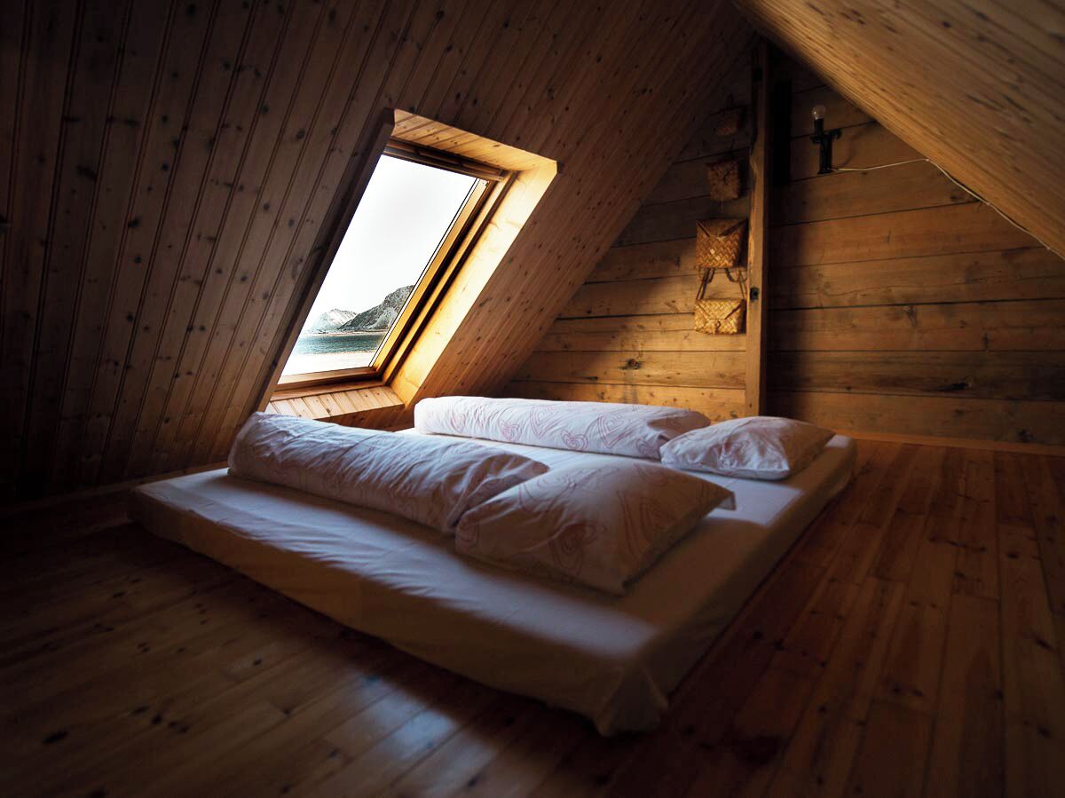 Vila, várias camas, vista parcial para o oceano