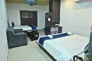 Family Room | Free WiFi - Banarasi Kothi (Varanasi)