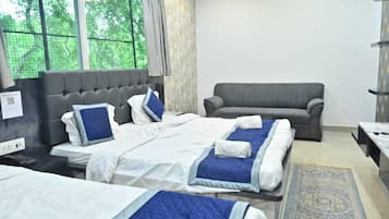 Family Room | 2 bedrooms, free WiFi