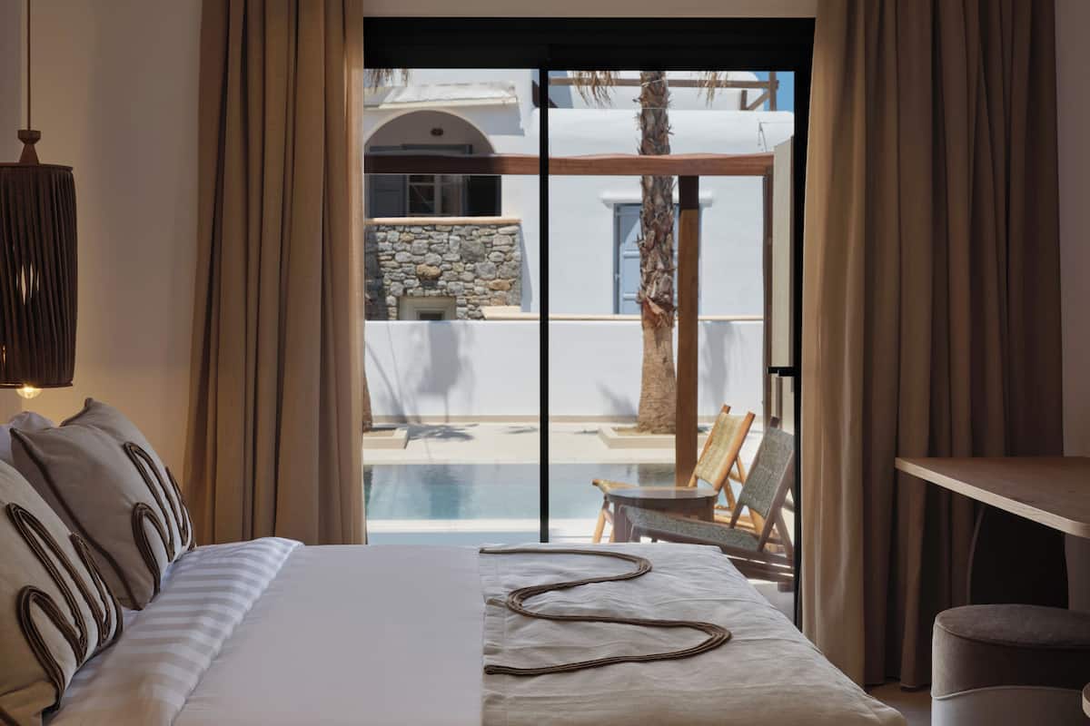 Cozy Suite With Shared Heated Pool | Sengetøy i egyptisk bomull, sengetøy av topp kvalitet og safe på rommet