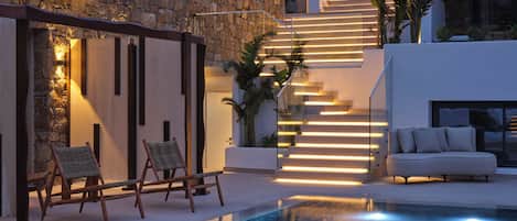 32-Zoll-Smart-TV mit Satellitenempfang, Arbeitsbereiche