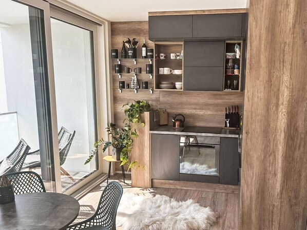 Microwave, oven, highchair