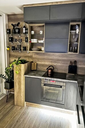 Microwave, oven, highchair