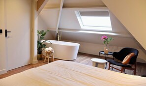 2 soverom, skrivebord, wi-fi og sengetøy