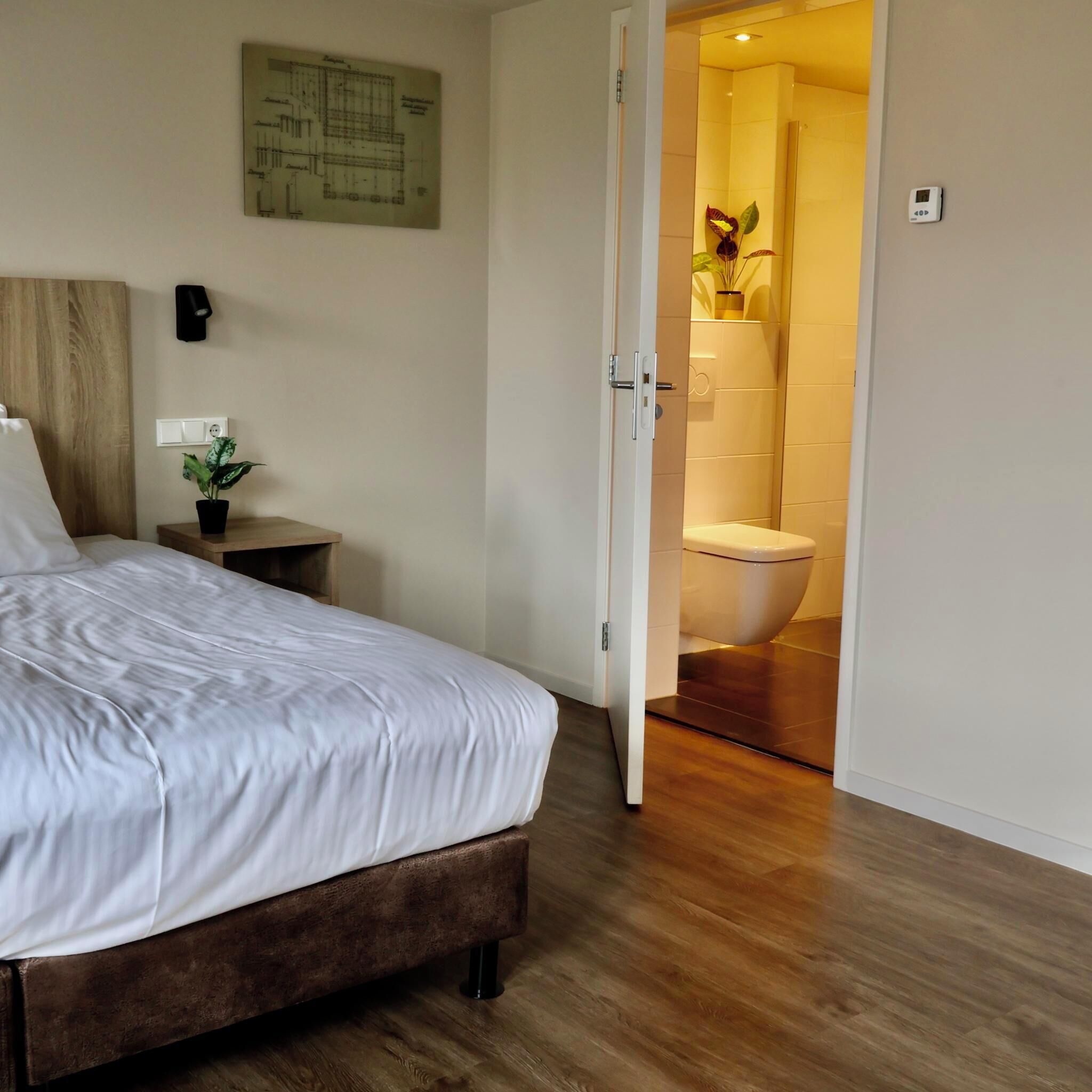 1 slaapkamer, een bureau, wifi