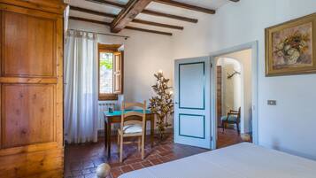 2 Schlafzimmer, Reisekinderbett, kostenloses WLAN