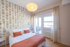 1 bedroom, in-room safe, iron/ironing board