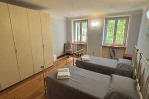 3 soverom, reiseseng for barn, wi-fi (inkludert) og sengetøy